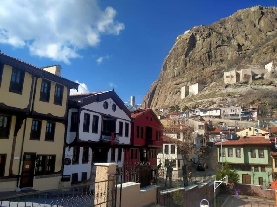 Afyon Kalesi Eteklerinde Bir Yer Villa Afyonkarahisar Exterior photo